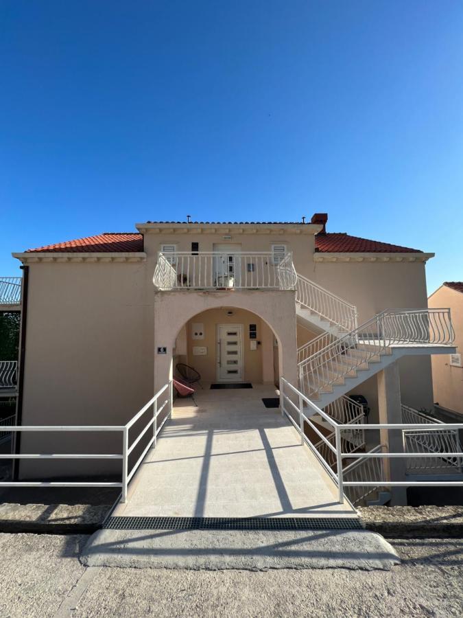 Apartmán Dom Lovrenko Mlini Exteriér fotografie